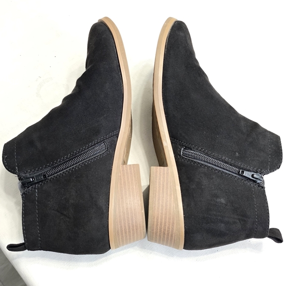 Time and Tru Black Ankle Booties - Picture 7 of 10